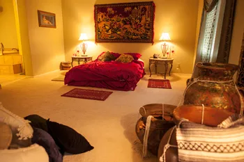 Arabian Nights Bungalow with palace-like Arabian decor