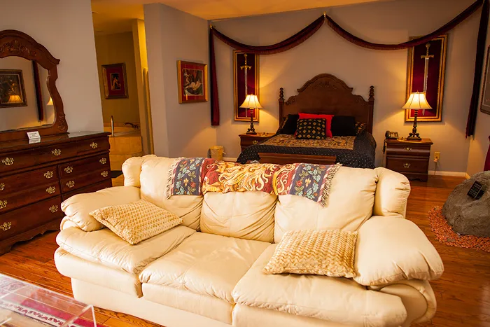 King Arthur Bungalow with medieval castle theme