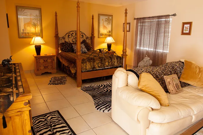Safari Bungalow with wild African safari theme
